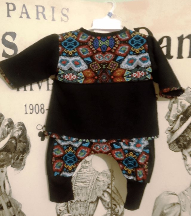 [Destockage proto] Ensemble gilet et sarouel 0-1 ans